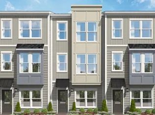 1952 Robin Hill Ln, Raleigh, NC 27610