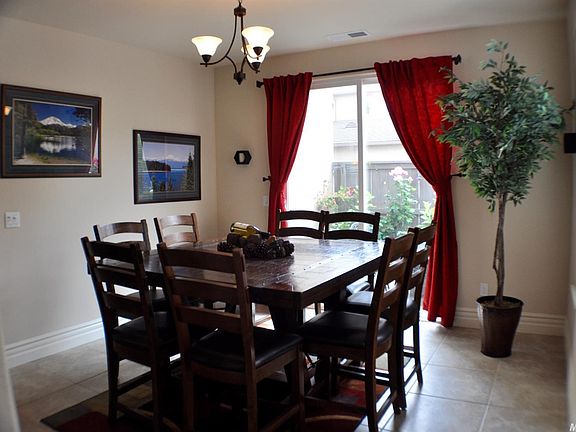 5th image of 61 Chambord Way