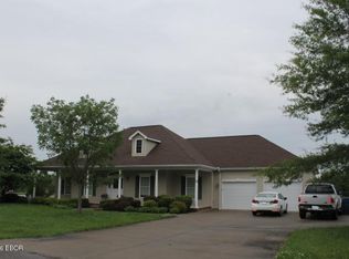 1204 Murraywood Ln, Carterville, IL
