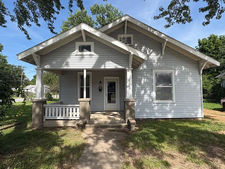 2054 N Rogers Ave — Photo 1