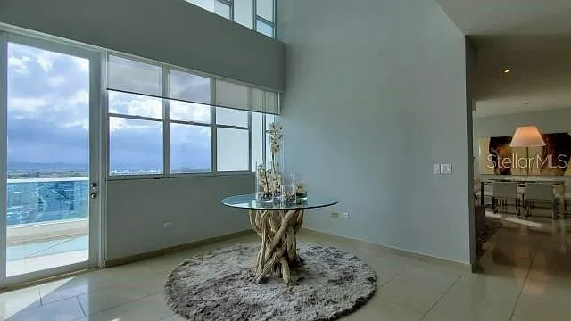 4 bed, 3.0 bath, 3550 sqft, $5,500 — Photo 2