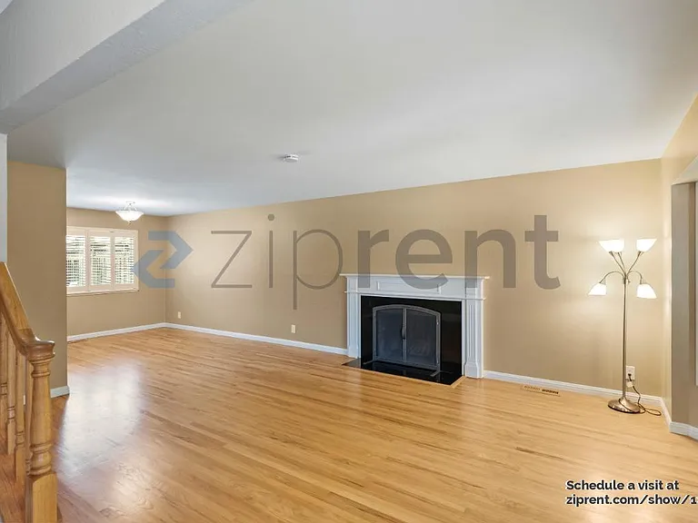 1602 Saint Regis Dr — Photo 5