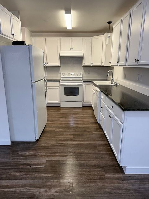 1st image of 660 S Perry St #660