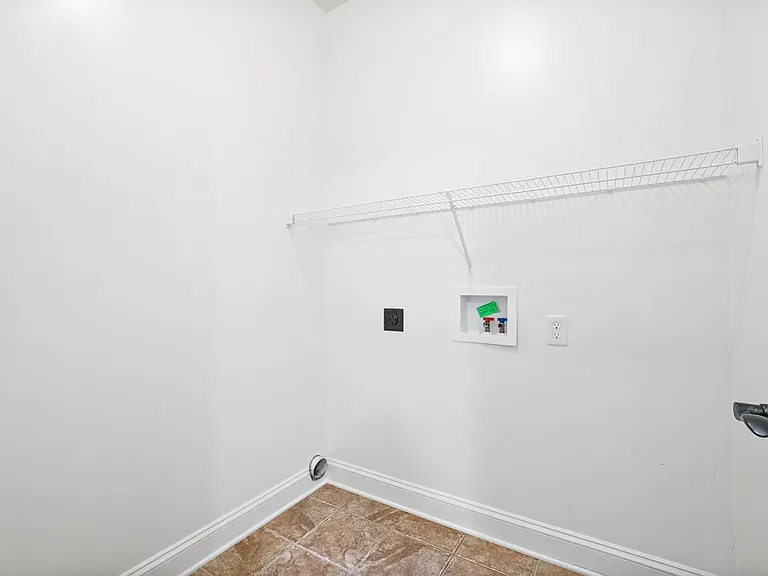 3706 Tradewinds Ter — Photo 17