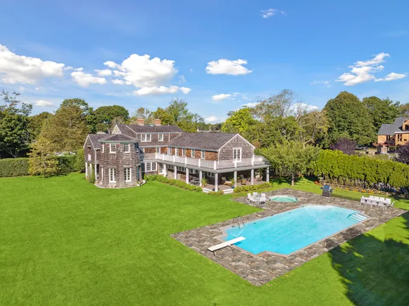 264 S Main St, Southampton, NY 11968