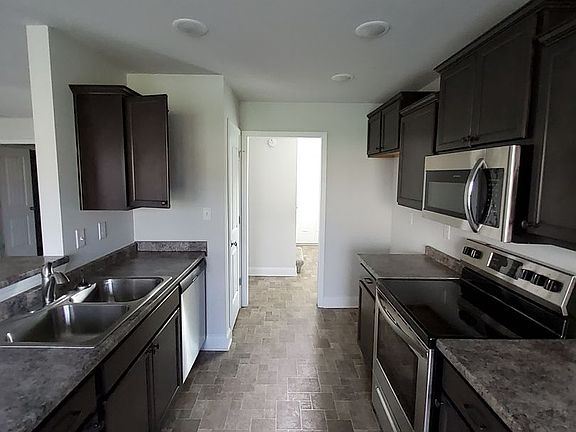 5th image of 8799 Arendale Dr
