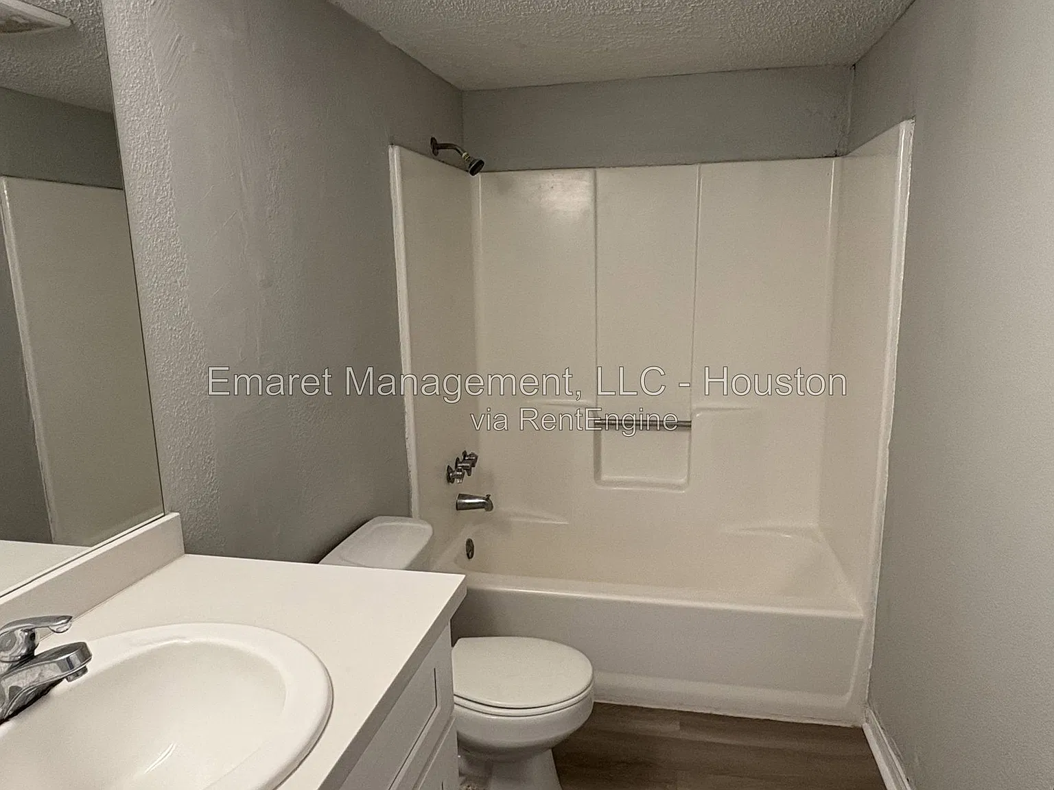 Park Place Apartments — Photo 4
