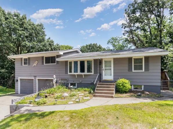 12835 Crooked Lake Blvd NW, Coon Rapids, MN 55448