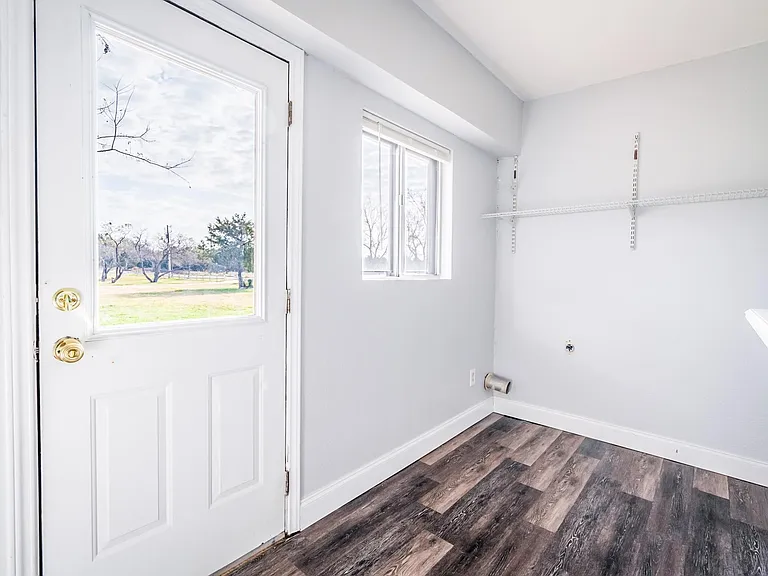 Laundry/Mudroom