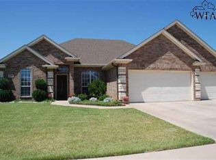 1710 Woodridge Dr, Wichita Falls, TX 76310