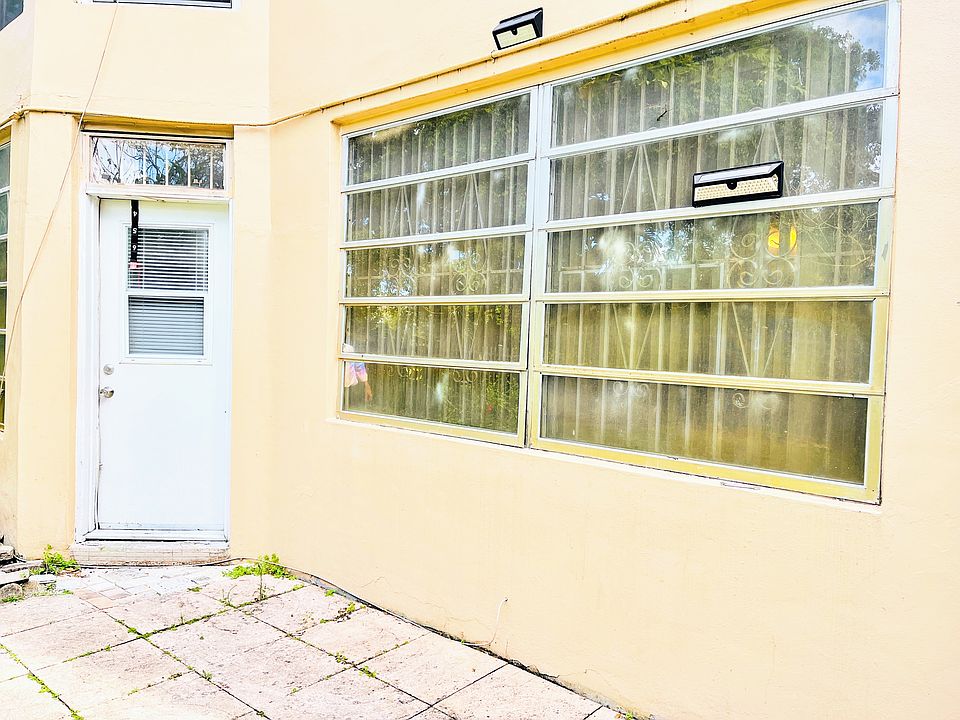 1st image of 1301 NE 191st St