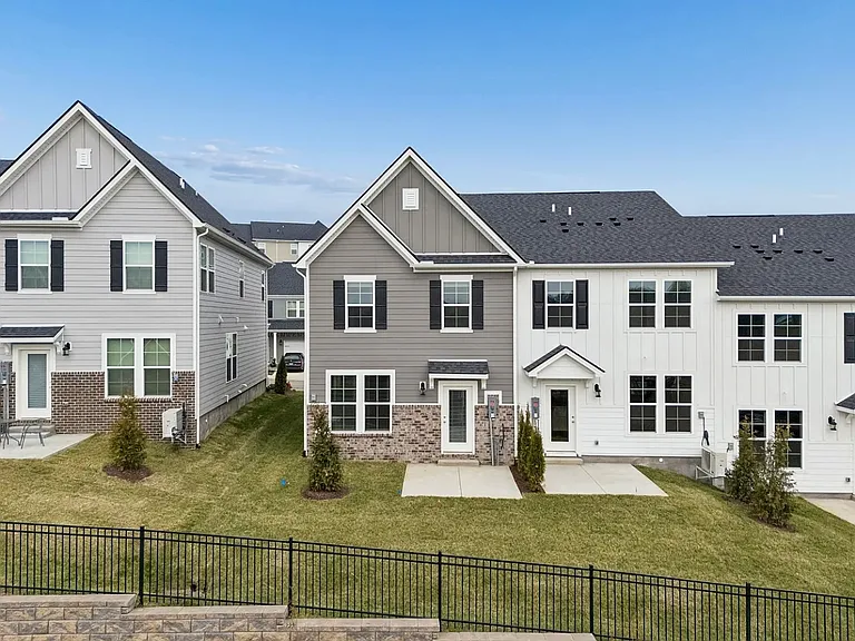 5069 Dayflower Dr — Photo 34