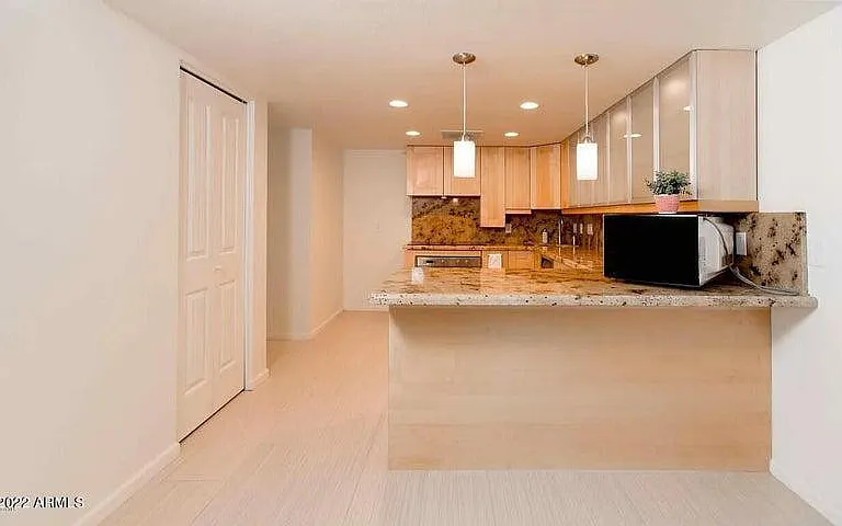 334 W Medlock Dr #B104 — Photo 6