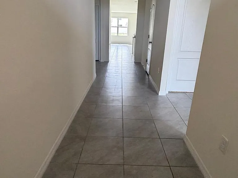 610 Grove St — Photo 6