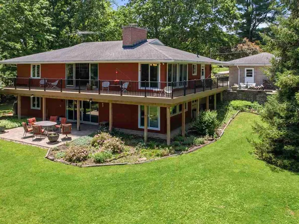 6191 Lookout Rd, Brookville, IN 47012