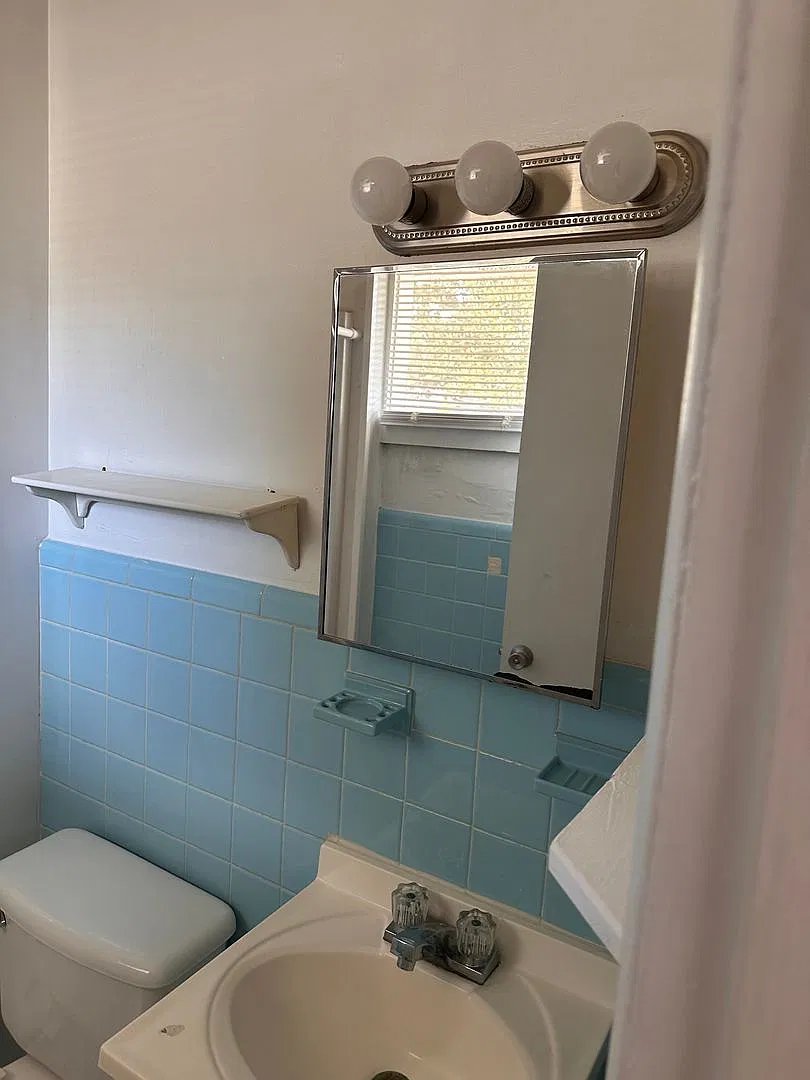 Affordable- 1-Bedroom 1-Bath - Great Location Near Publix Shopping Center! — Photo 3