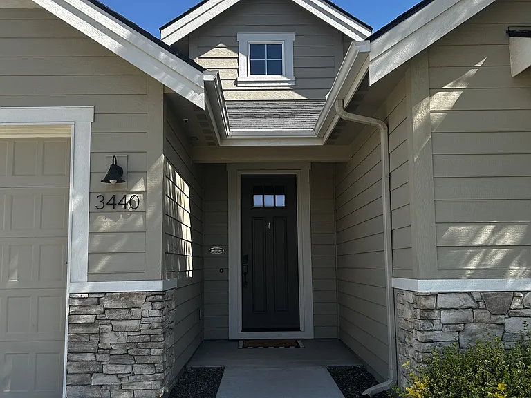 3440 E Girdner Dr — Photo 3