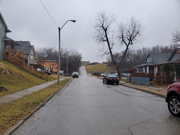 4th image of 2925 Mercier St