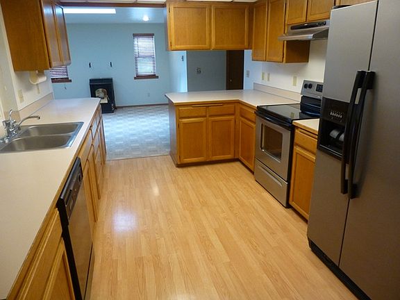 4th image of 9822 123rd Ave NE