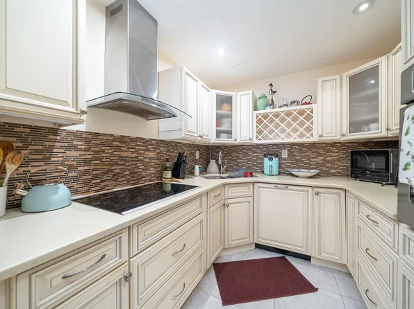1 Greene St APT 106, Jersey City, NJ 07302
