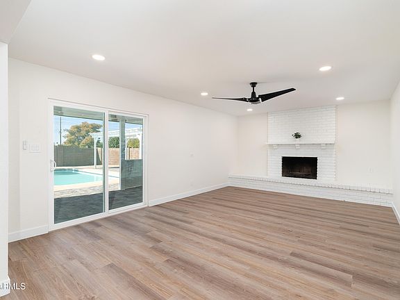 5th image of 2449 W PAMPA Circle