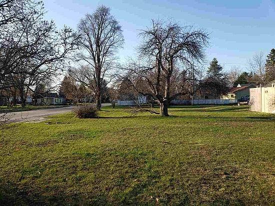1st image of 212 W Victory Way