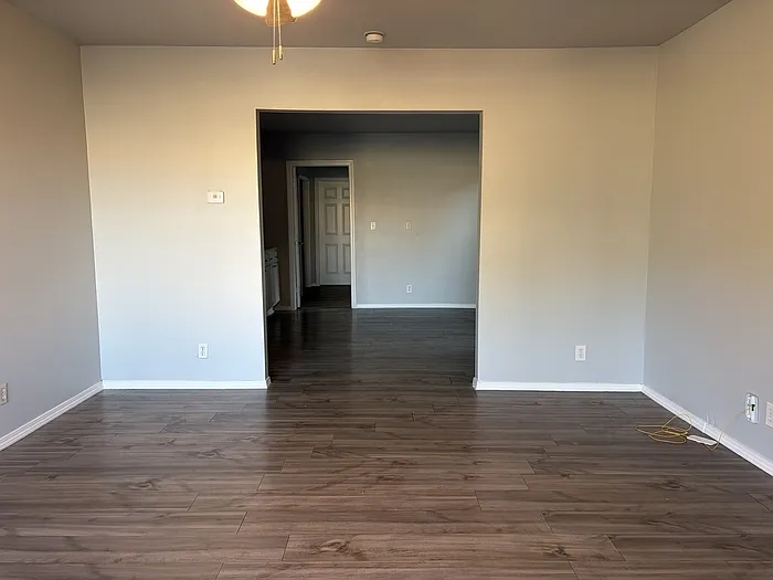 2 bed, 1.0 bath, 855 sqft, $750 — Photo 4