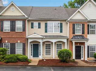 621 Kenridge Way, Suwanee, GA 30024