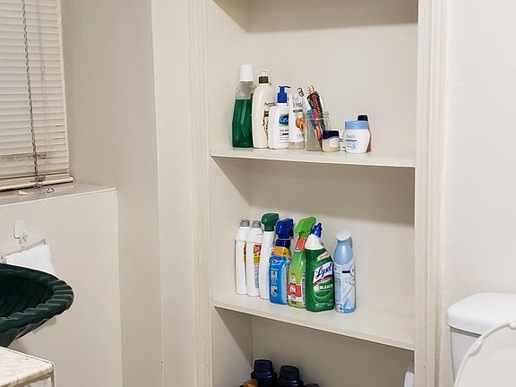 4th image of 4109 Pine St APT 1G