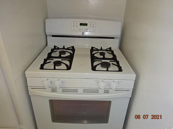 4th image of 1251 Vicente St