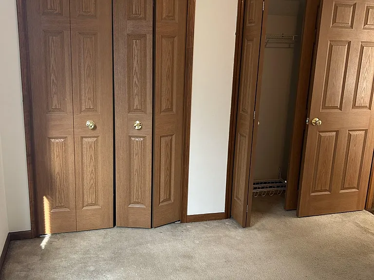 double closets in the bedroom