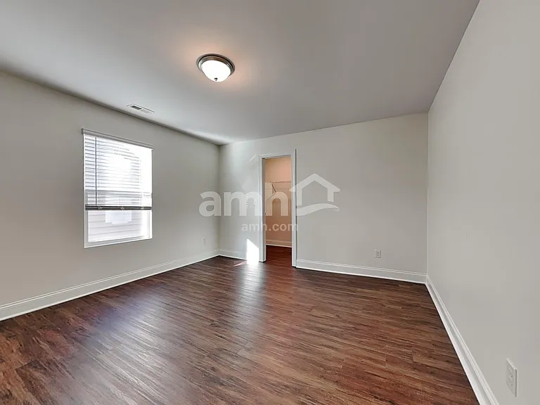 515 McMillan Ln — Photo 21