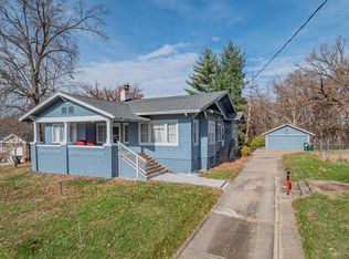 723 W Carpenter St, Moberly, MO 65270