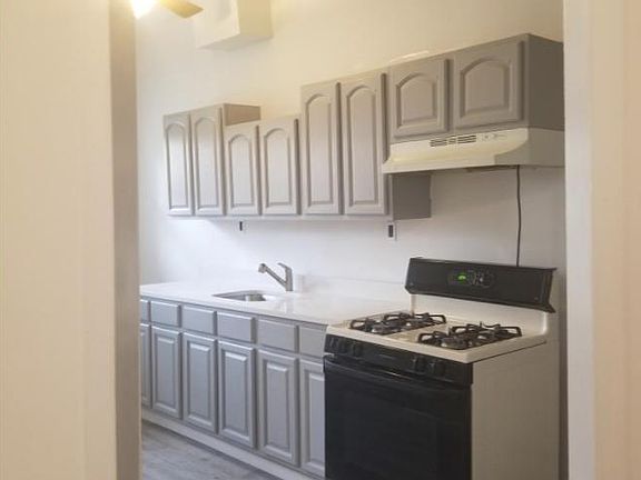 2nd image of 305 S 6th Ave Unit 1