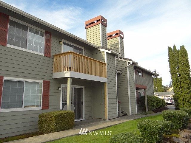 1st image of 16817 Larch Way #G102