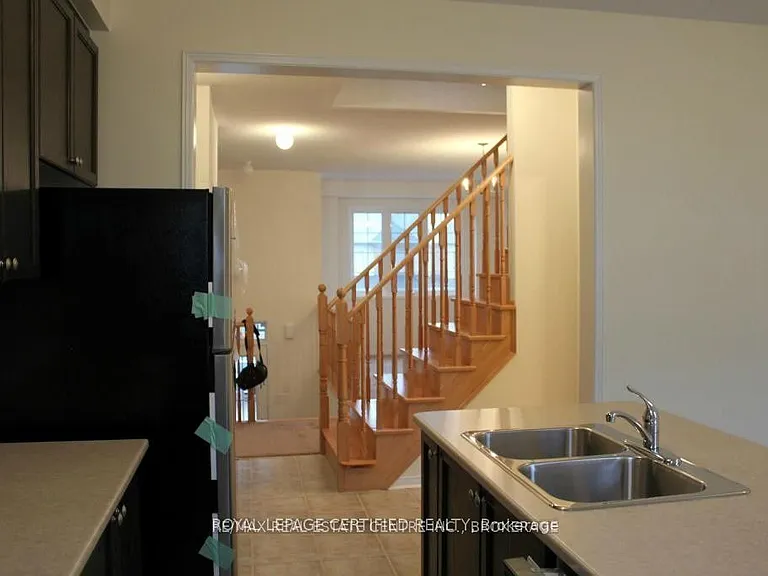 2163 Fiddlers Way — Photo 4