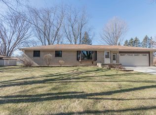 W151N7849 Hilltop Dr, Menomonee Falls, WI 53051