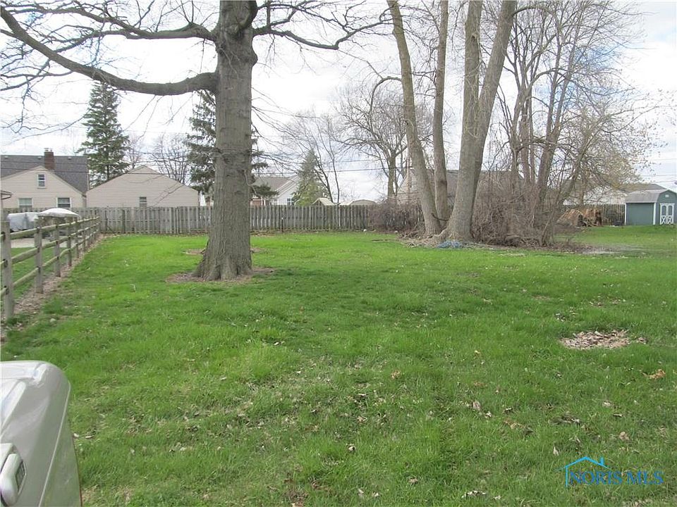 1st image of 2061 W Baywood Dr