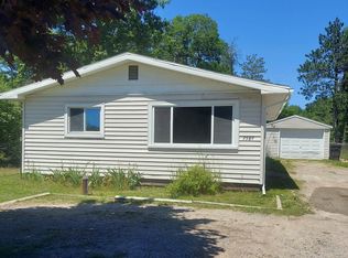3589 E River Rd, Oscoda, MI 48750