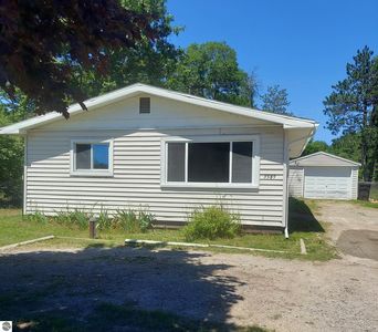 3589 E River Rd, Oscoda, MI, 48750