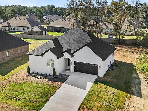 3rd image of 105 Michael Dr