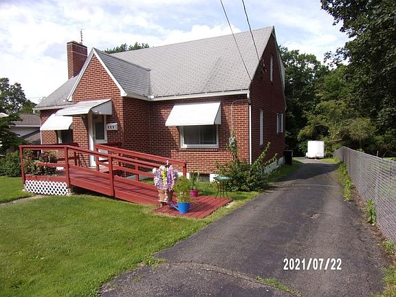 2nd image of 409 Torrance Ave