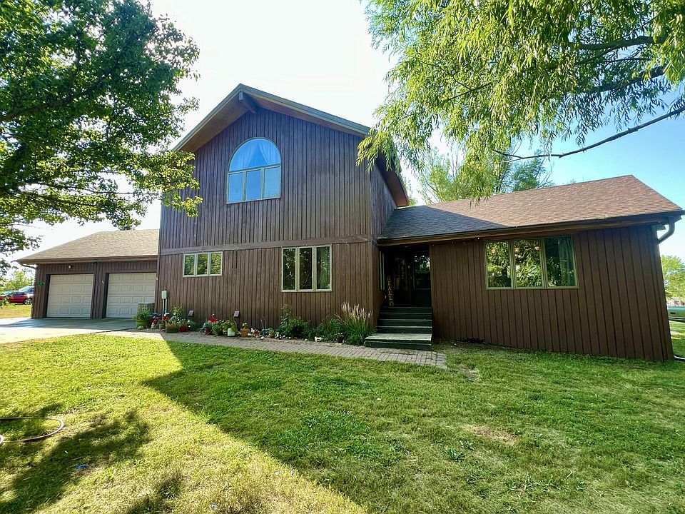 1st image of 705 E Farmer Ave
