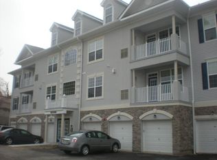 5 Bedrock Ct APT A2, Little Falls, NJ 07424