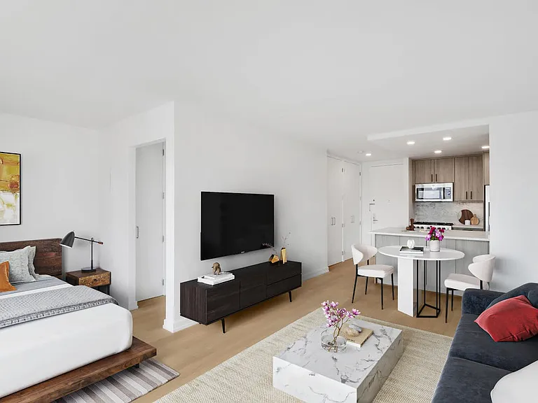 200 W 60th St #16A — Photo 4