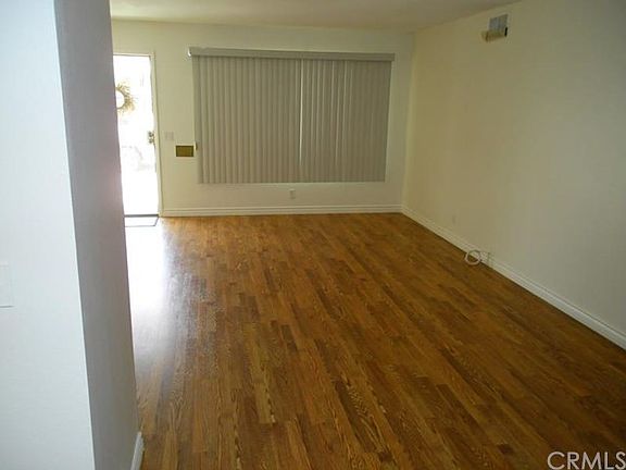 3rd image of 1480 W Whittier Ave