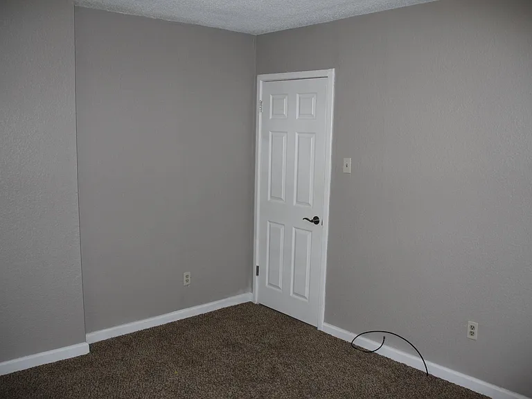 3720 N Fillmore St — Photo 18
