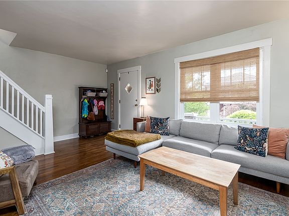 3rd image of 45 W Shady Dr