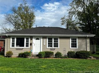716 Briscoe Dr, Jeffersonville, IN 47130