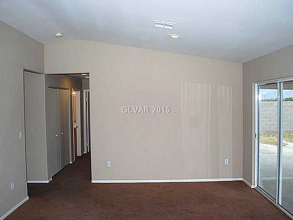 4th image of 2213 Hollow Oak Ave